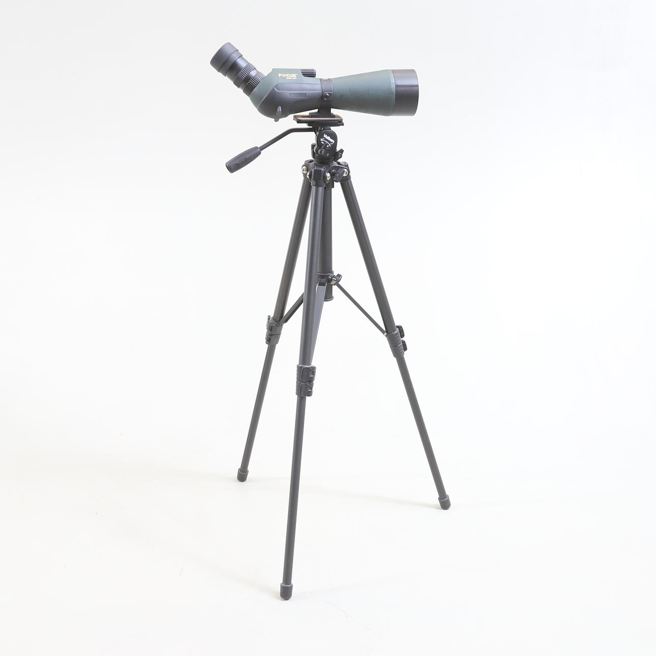 LINTUKIIKARIT jalustalla, Focus, Nature-scope.