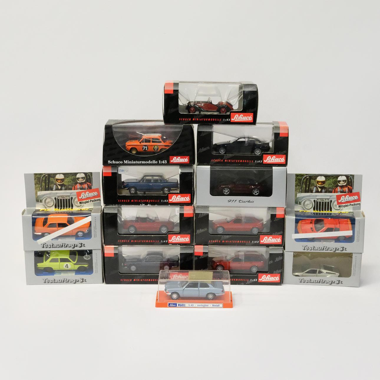 SCHUCO. 14 MODEL CARS.