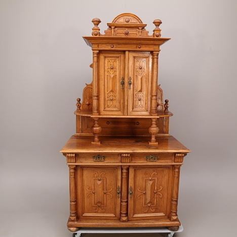 SKÅP, ek, 18-/1900-tal, tredelat.