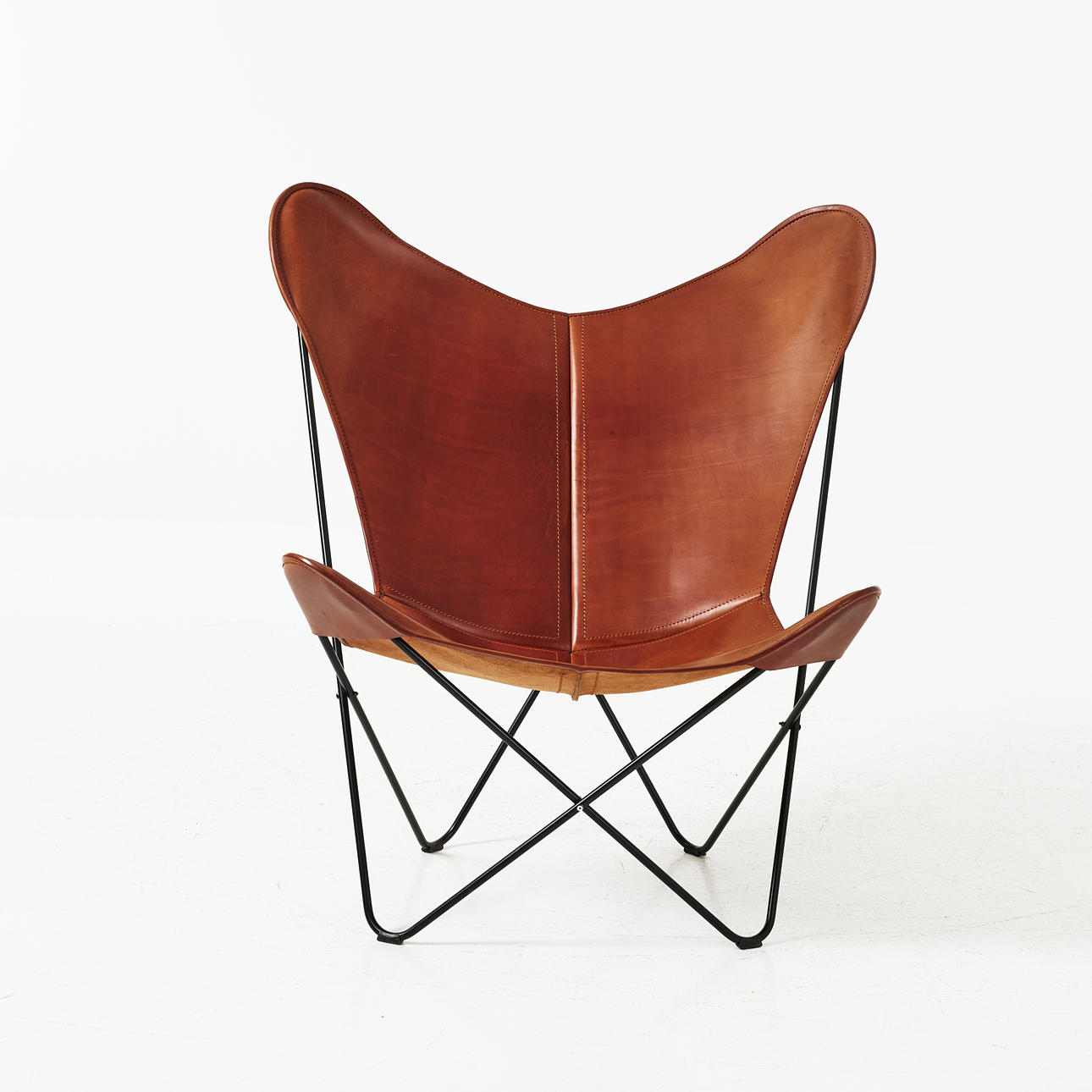 FÅTÖLJ, samtida, sk "Fladdermusfåtölj".