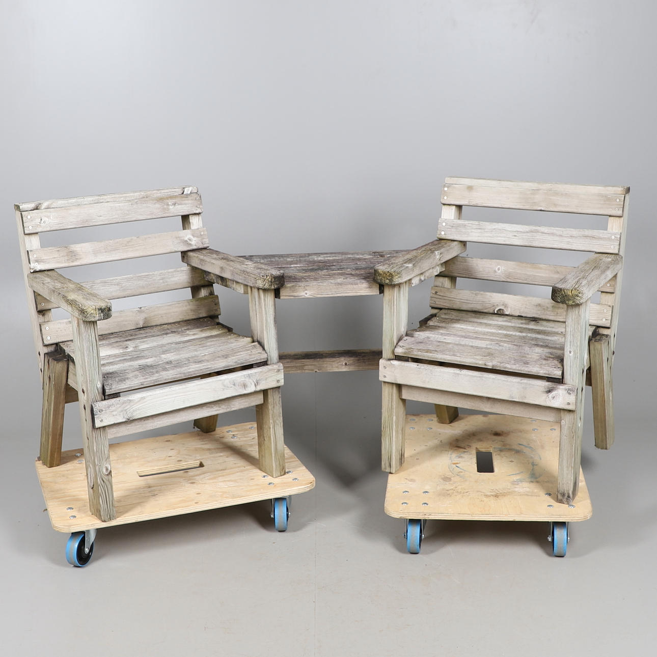 TWO SEATER GARDEN BENCH.