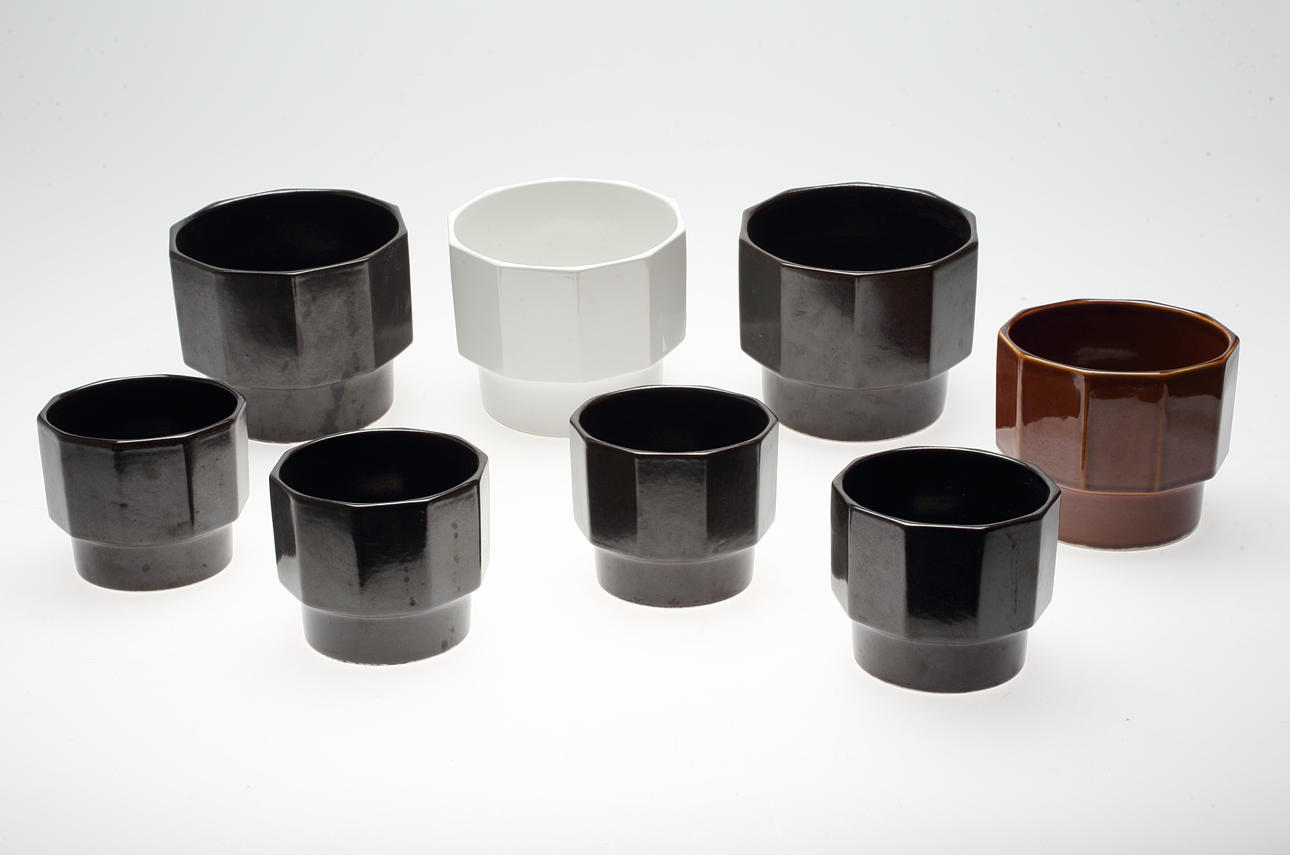 YTTERFODER, 8 st, "Plantina", Erik Hennix för Gustavsberg, 1900-talets senare hälft.