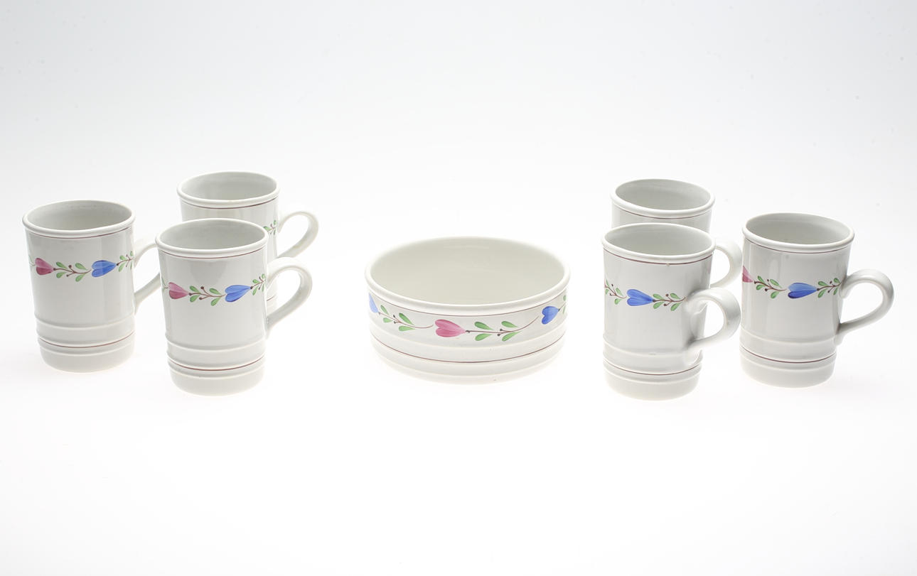 MUGGAR OCH SKÅL, "Ranka", Stig Lindberg för Gustavsberg, 1900-talets andra hälft.