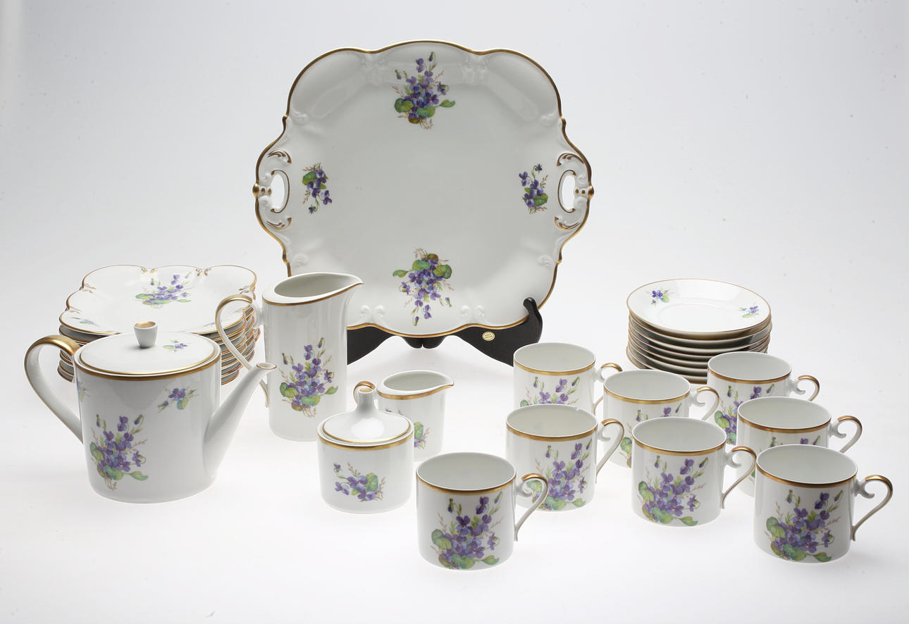 KAFFESERVIS, 29 delar, porslin, Hackefors, 1900-talets mitt.