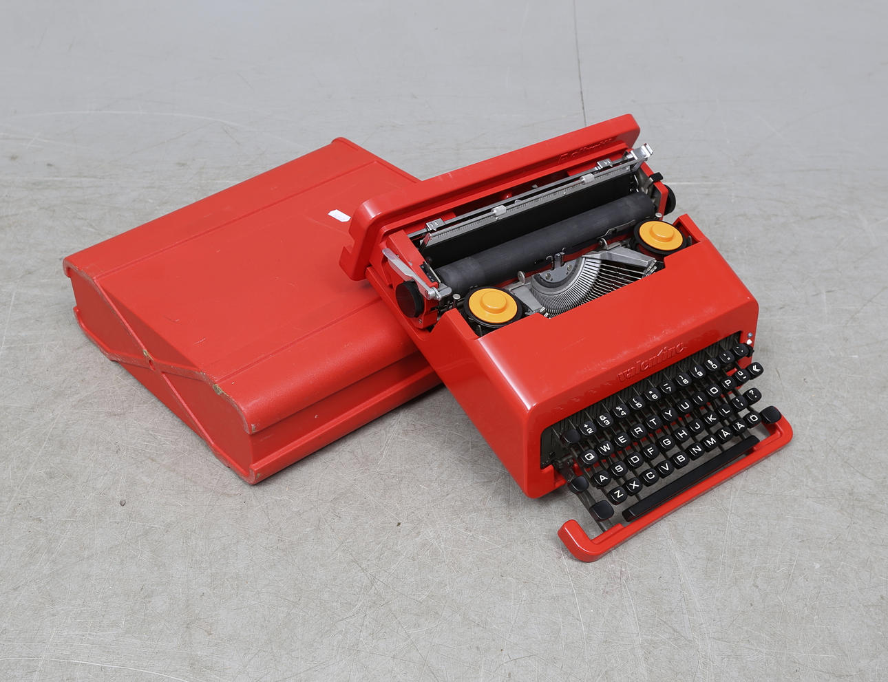 SKRIVMASKIN, "Valentine", Perry King samt Ettore Scottsass, Olivetti.
