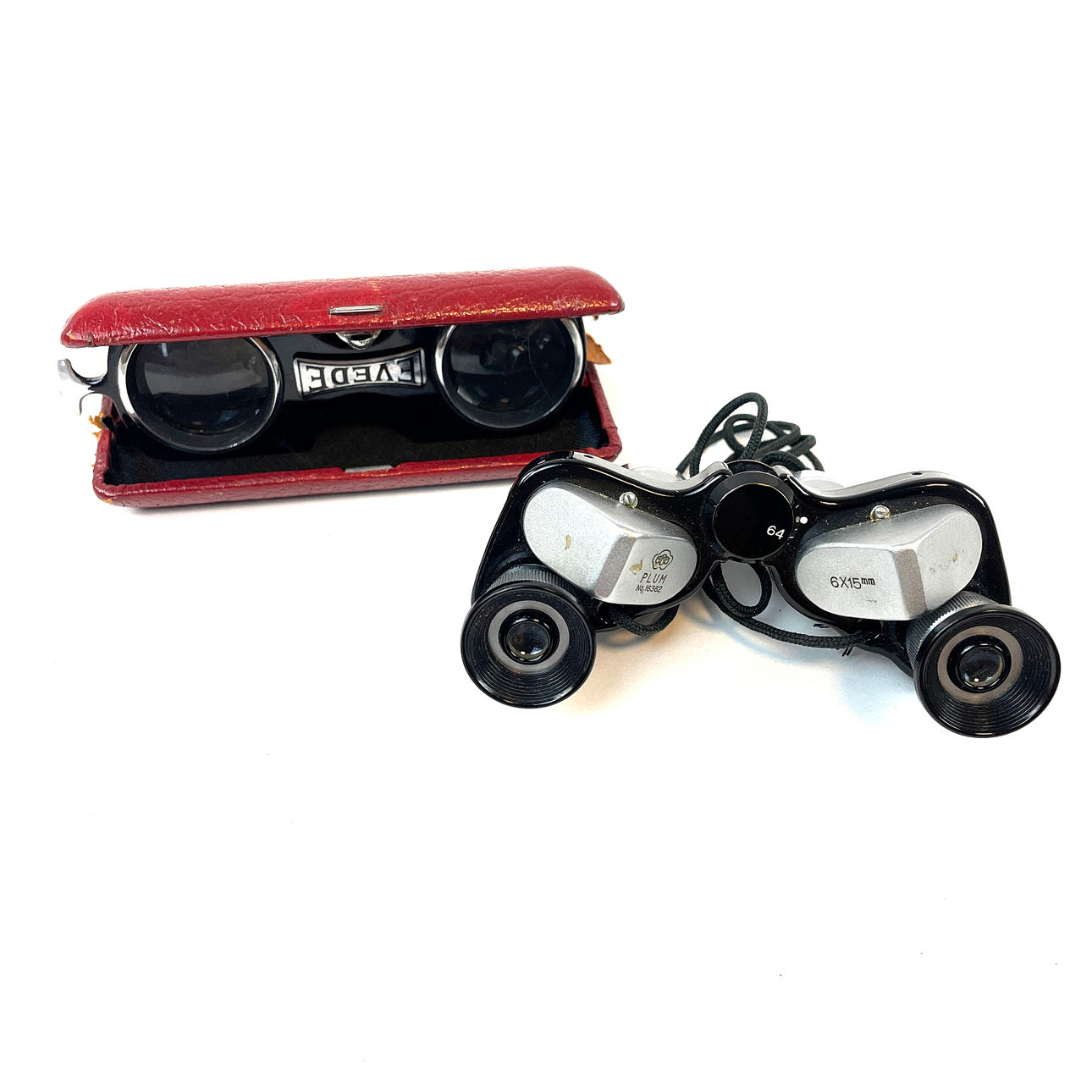 KIKARE, 2 st, teaterkikare Evede, samt Plum.