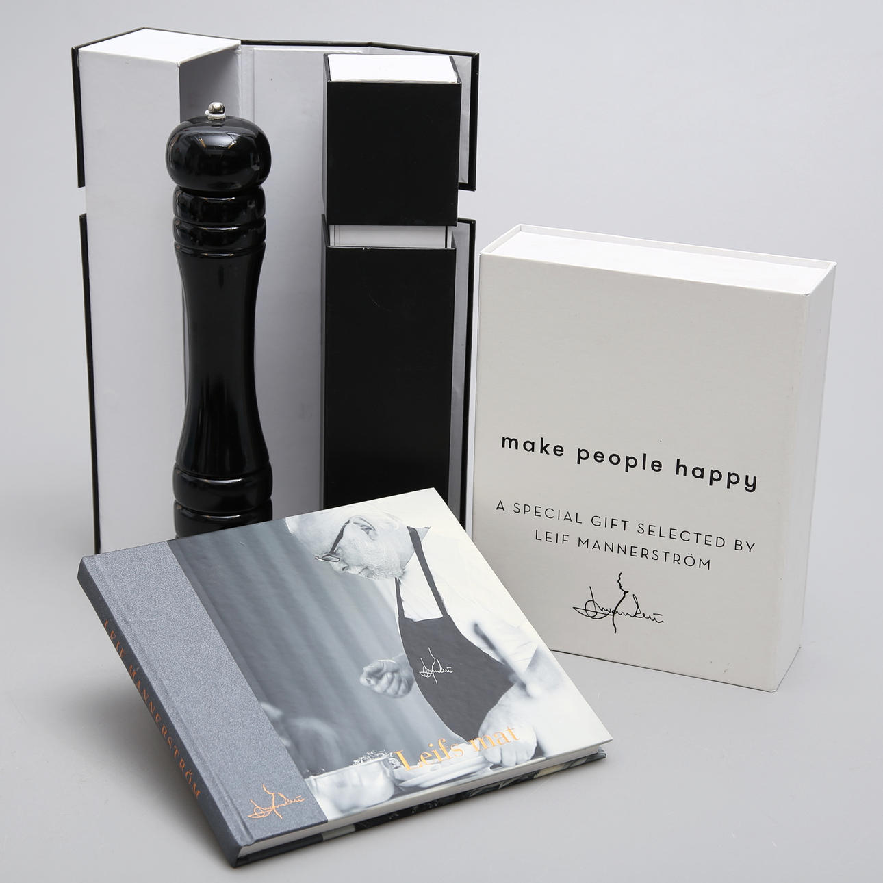 LEIF MANNERSTRÖM, salt/pepparkvarnar samt kokbok.