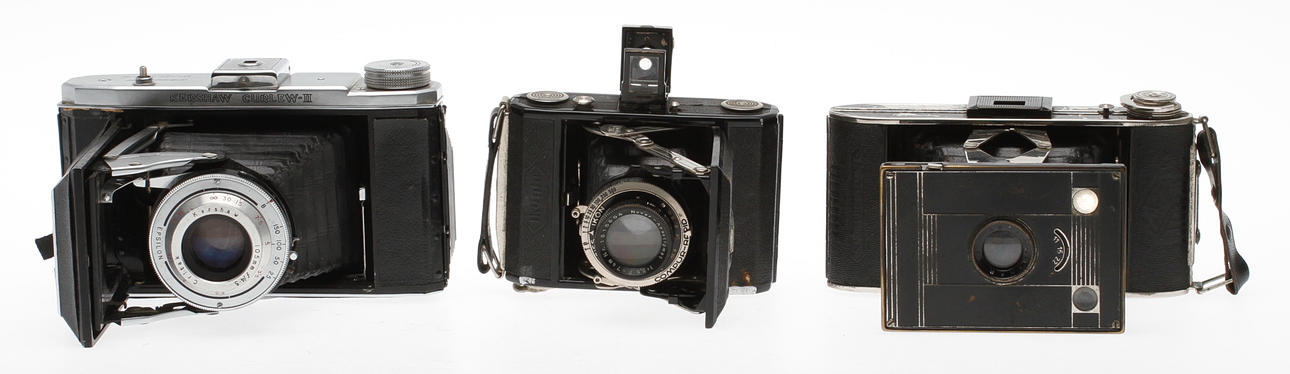 BÄLGKAMEROR, 3 st, 1900-talets första hälft.