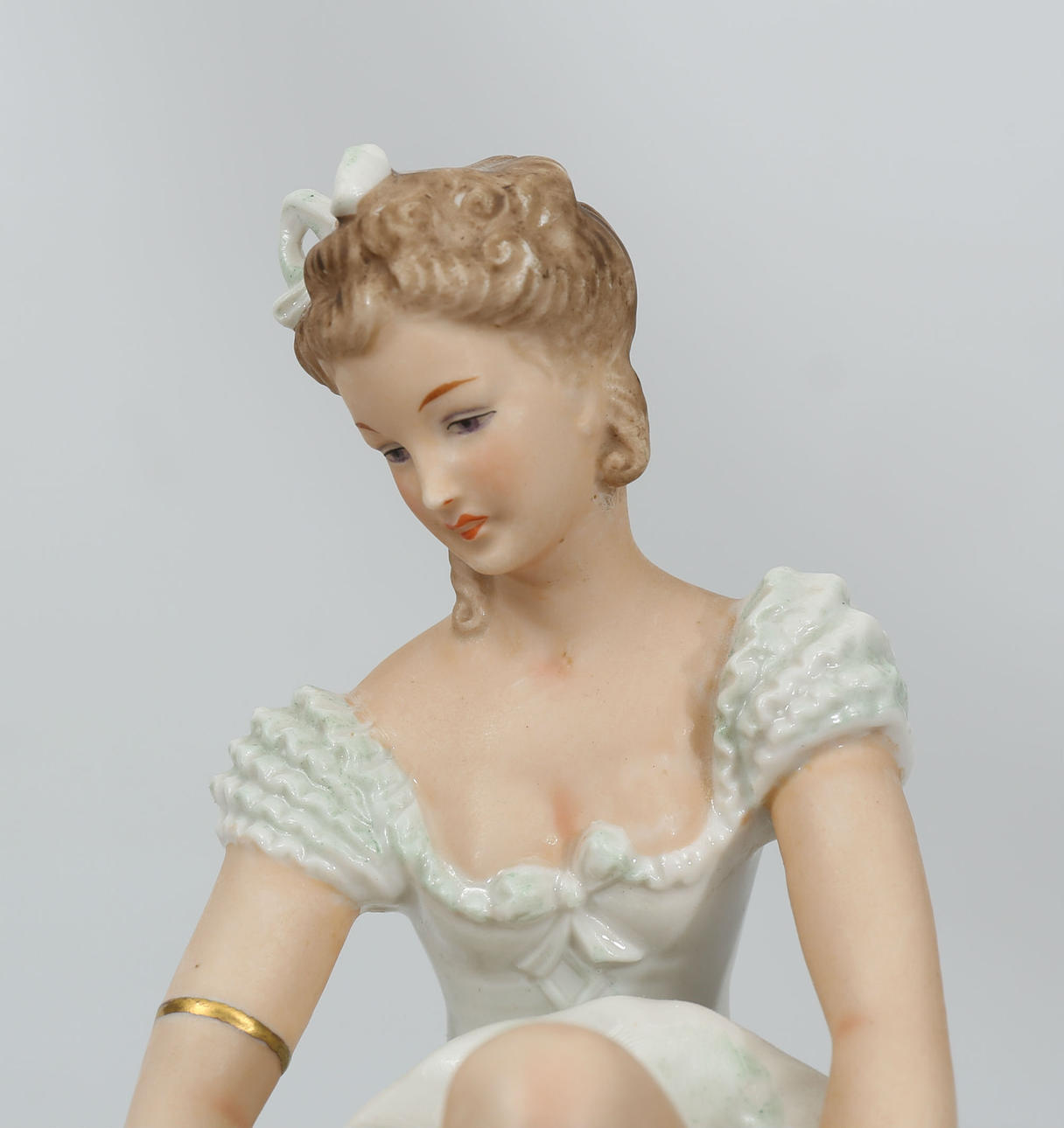 FIGURIN, porslin, Sittande ballerina, Wallendorf.