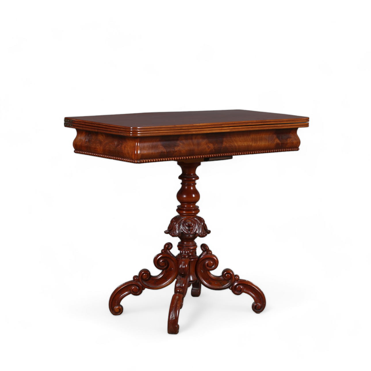 Mahagonitisch, geschliffenes Dekor, 19. Jahrhundert.