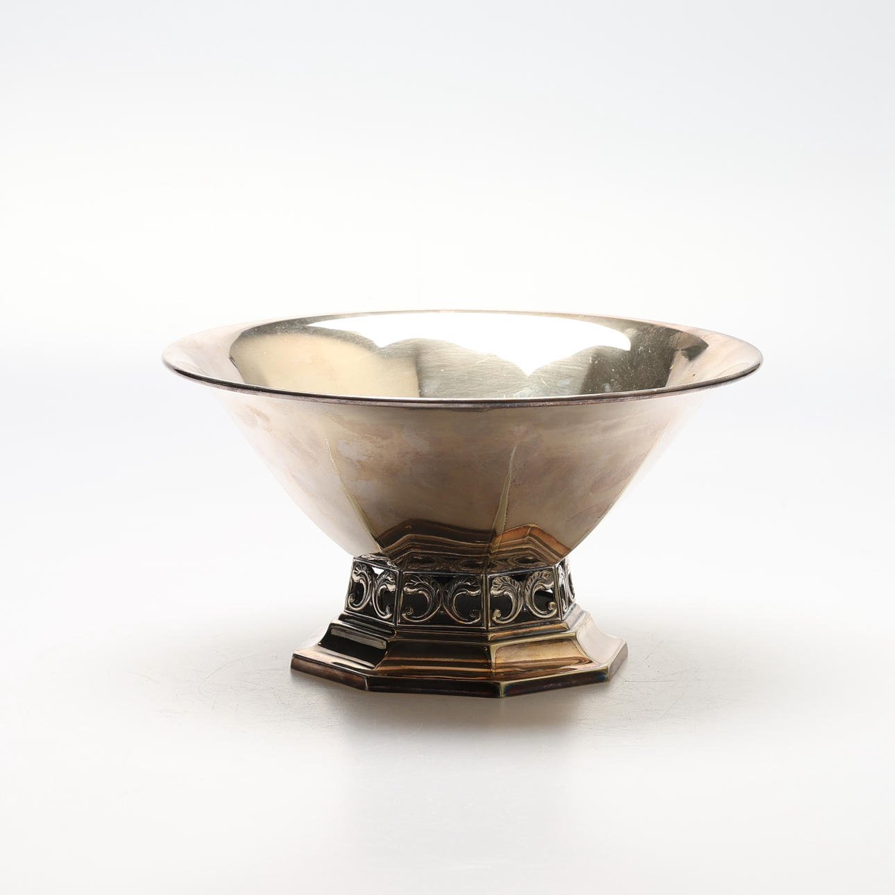 ”Erenet”, leimattu, nikhopea, 1900-tal.