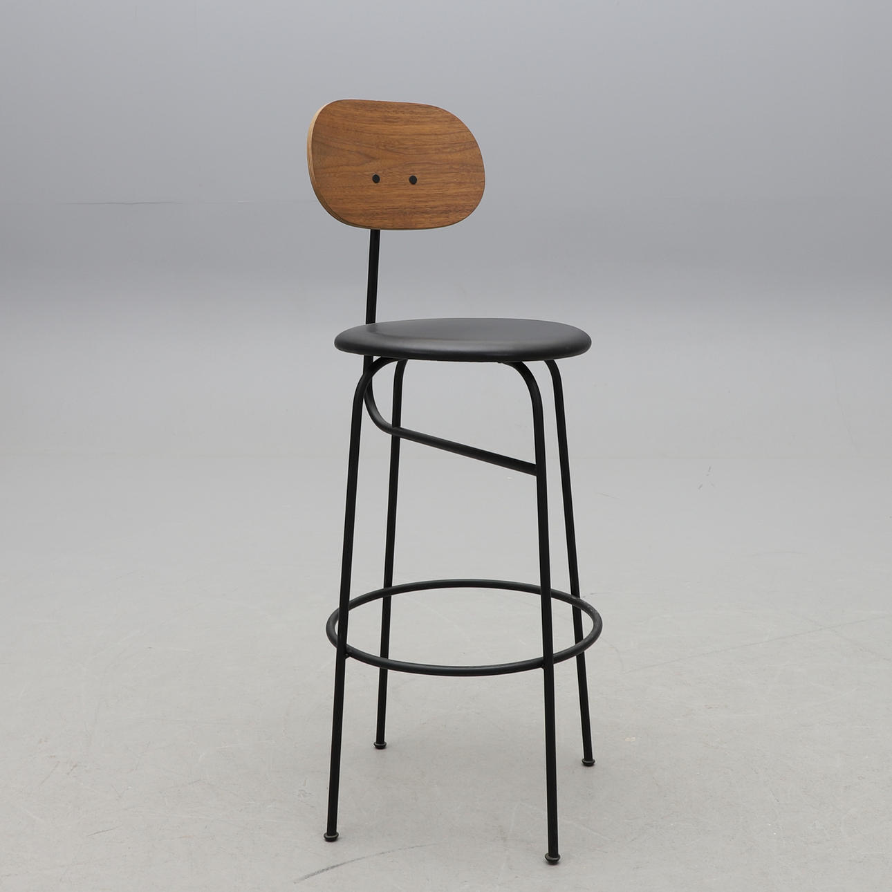 HUNG-MING CHEN & CHEN- YEN WEI. BARSTOL, modell 