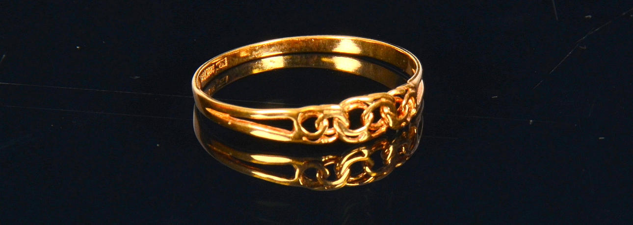 ANILLO DE ORO, 18K, Bismark.