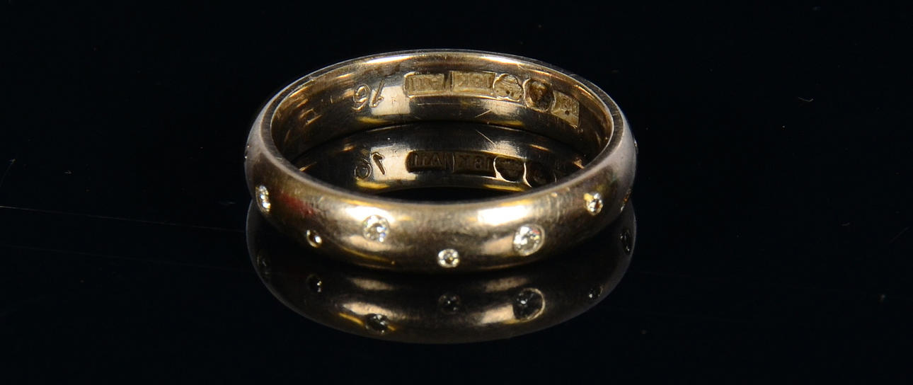 DIAMANTRING, 18K, vitguld, Heribert Engelbert, Stockholm, 1999.