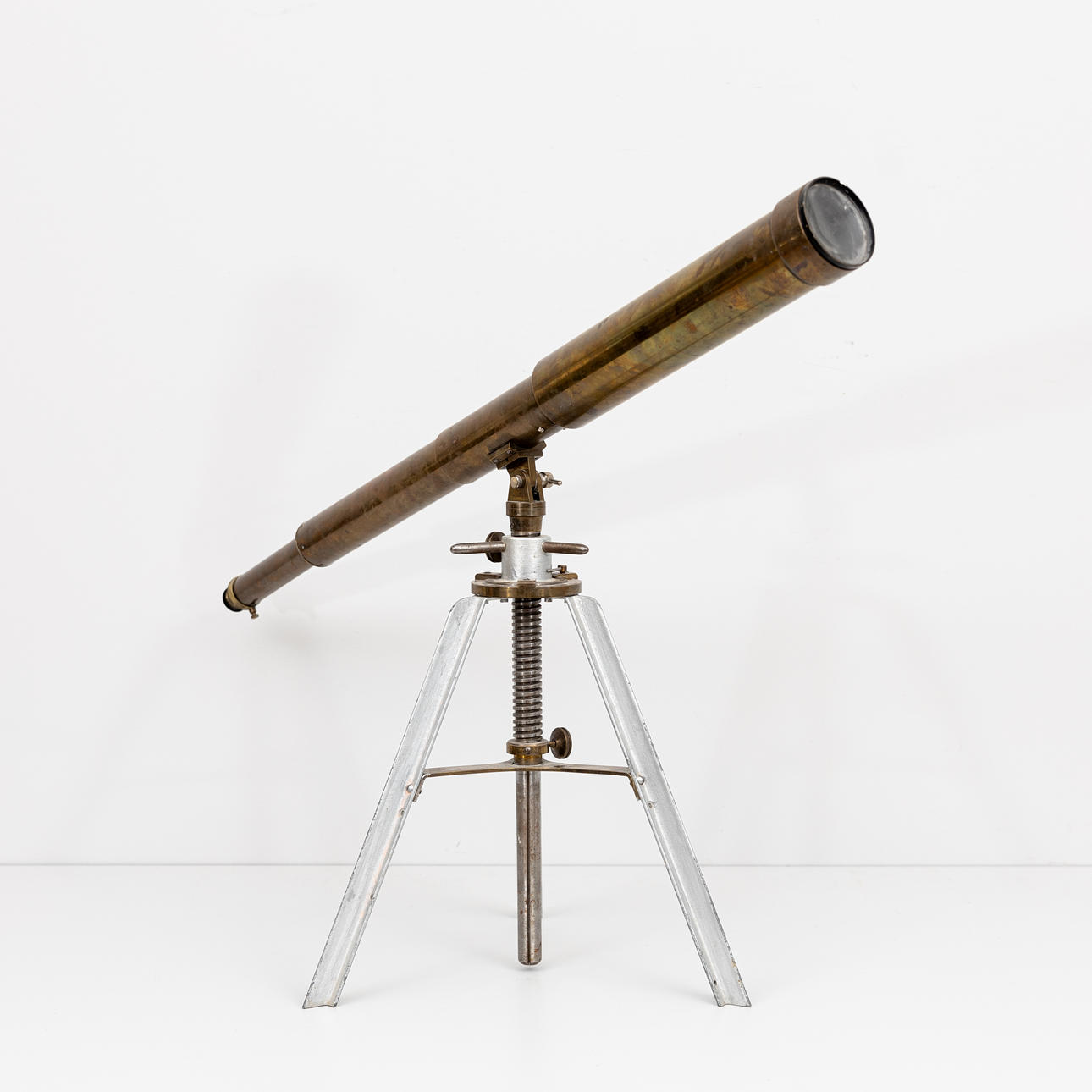 Stjernekikkert, messing, med stativ, 20. århundrede.