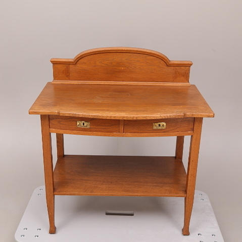 BUFFÈ, ek, två lådor + hyllplan, tidigt 1900-tal.