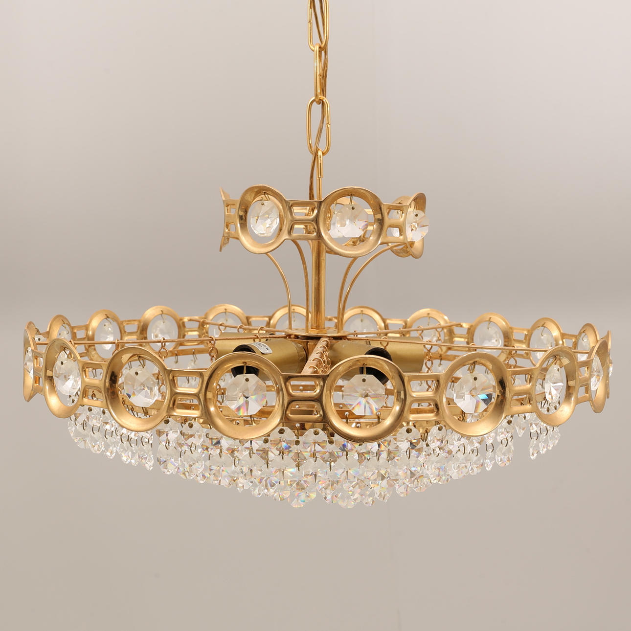 KRISTALLKRONA, 1900-tal.