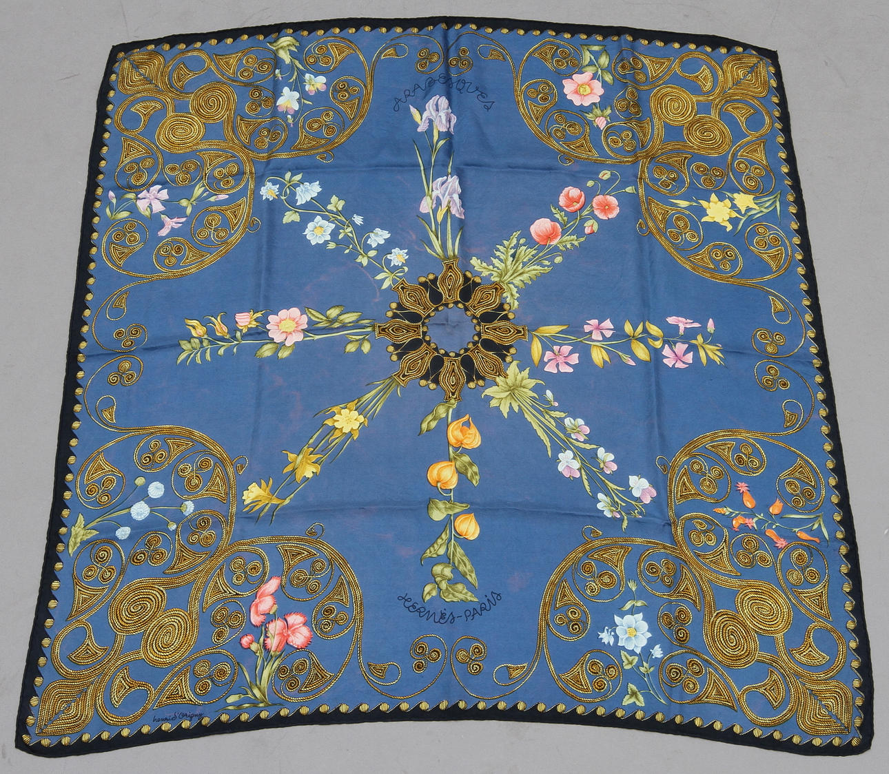 SCARF, Hermès "Arabesques".