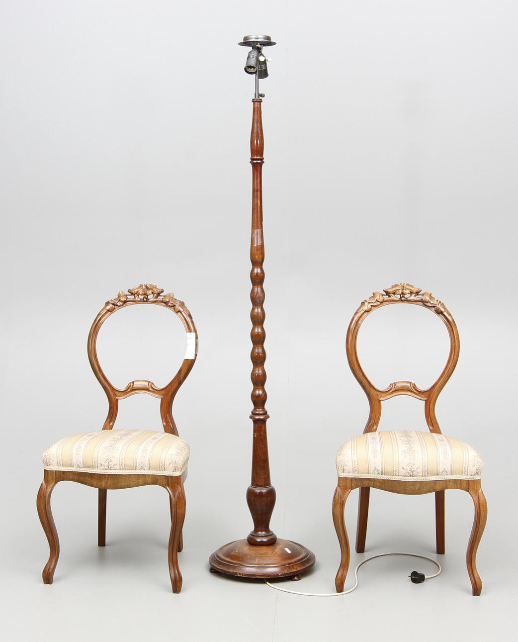 STOLAR, 2st Nyrokoko, samt GOLVLAMPA 1920-tal.