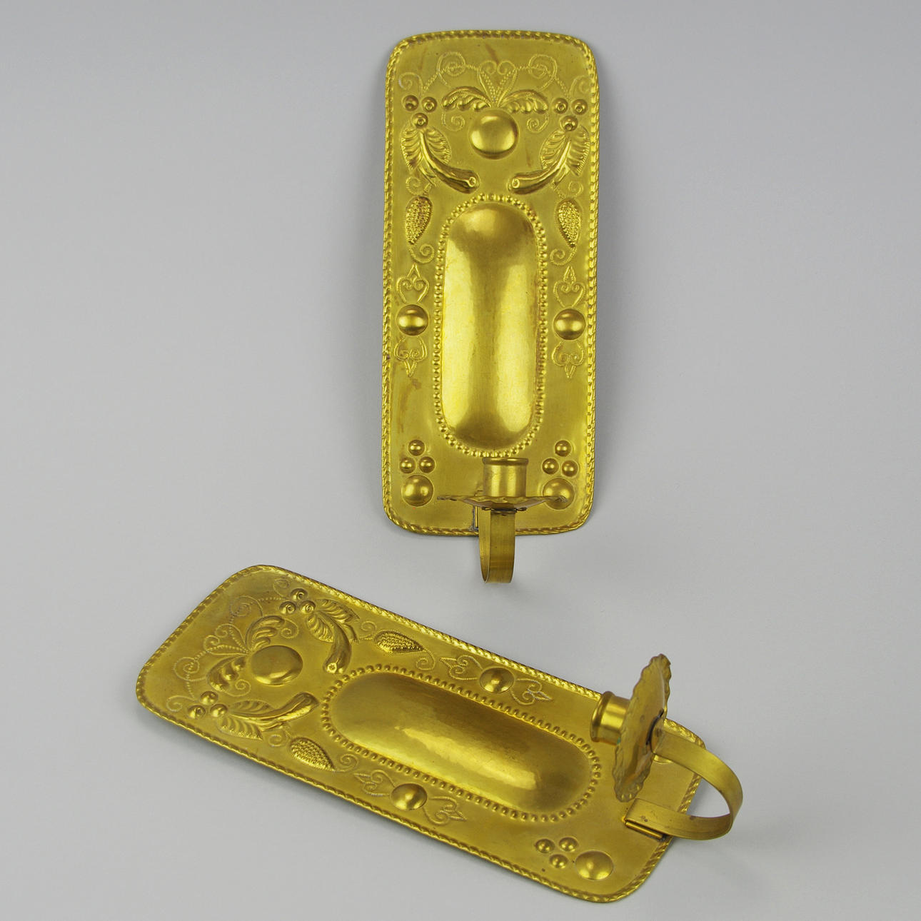 LJUSPLÅTAR, 1 par, mässing, barockstil, tidigt 1900-tal.