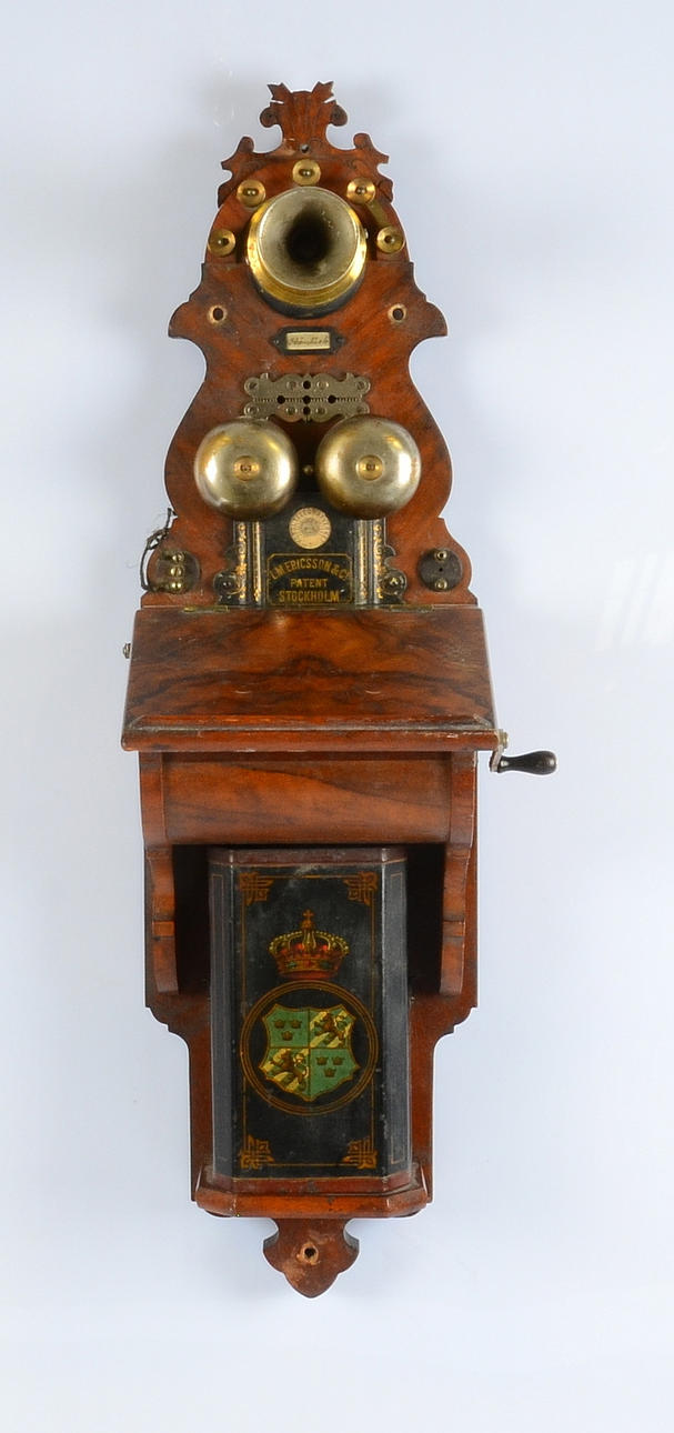 VÄGGTELEFON, L.M. Ericsson & Co Stockholm, 1900-talets första hälft.