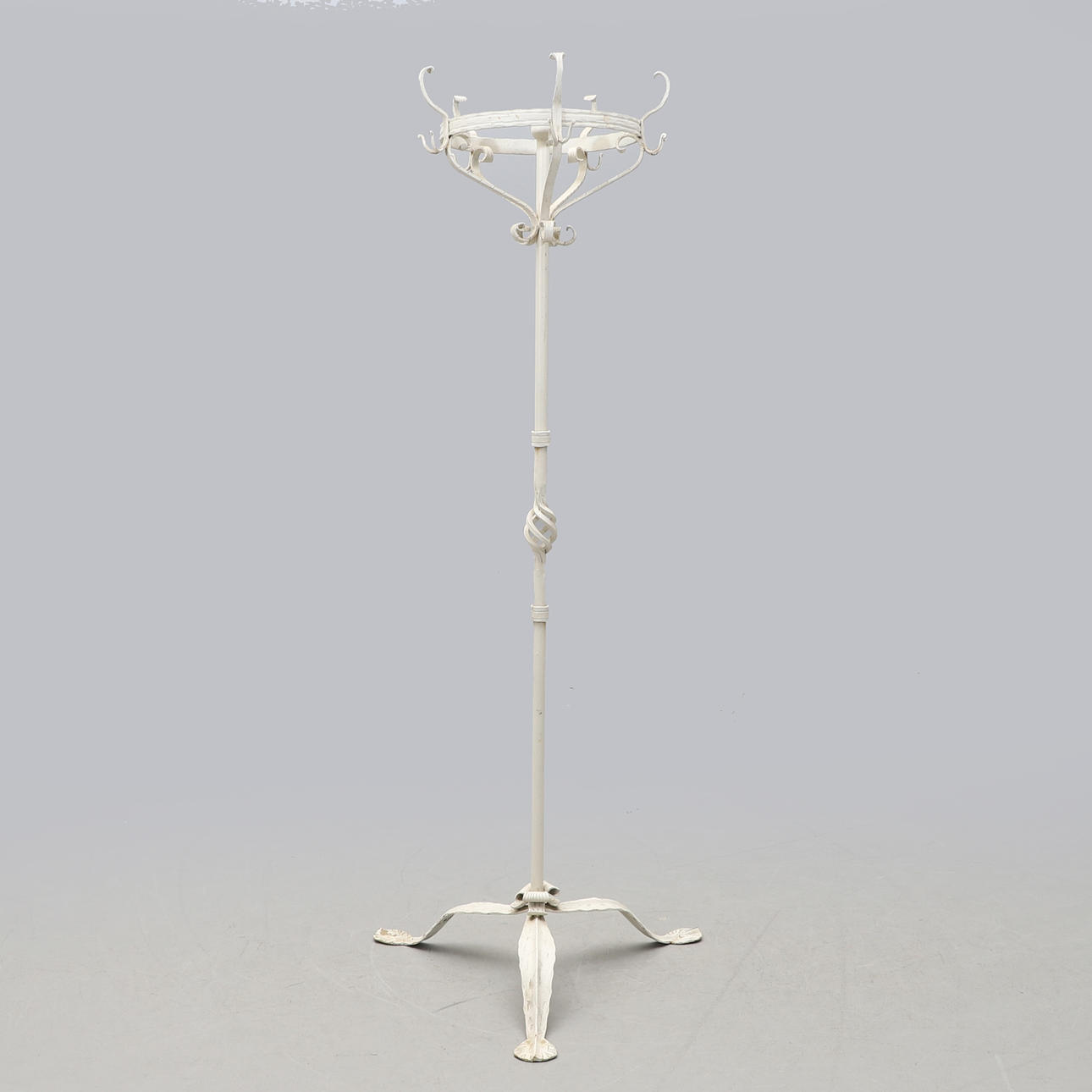 A 20th century tambour major.