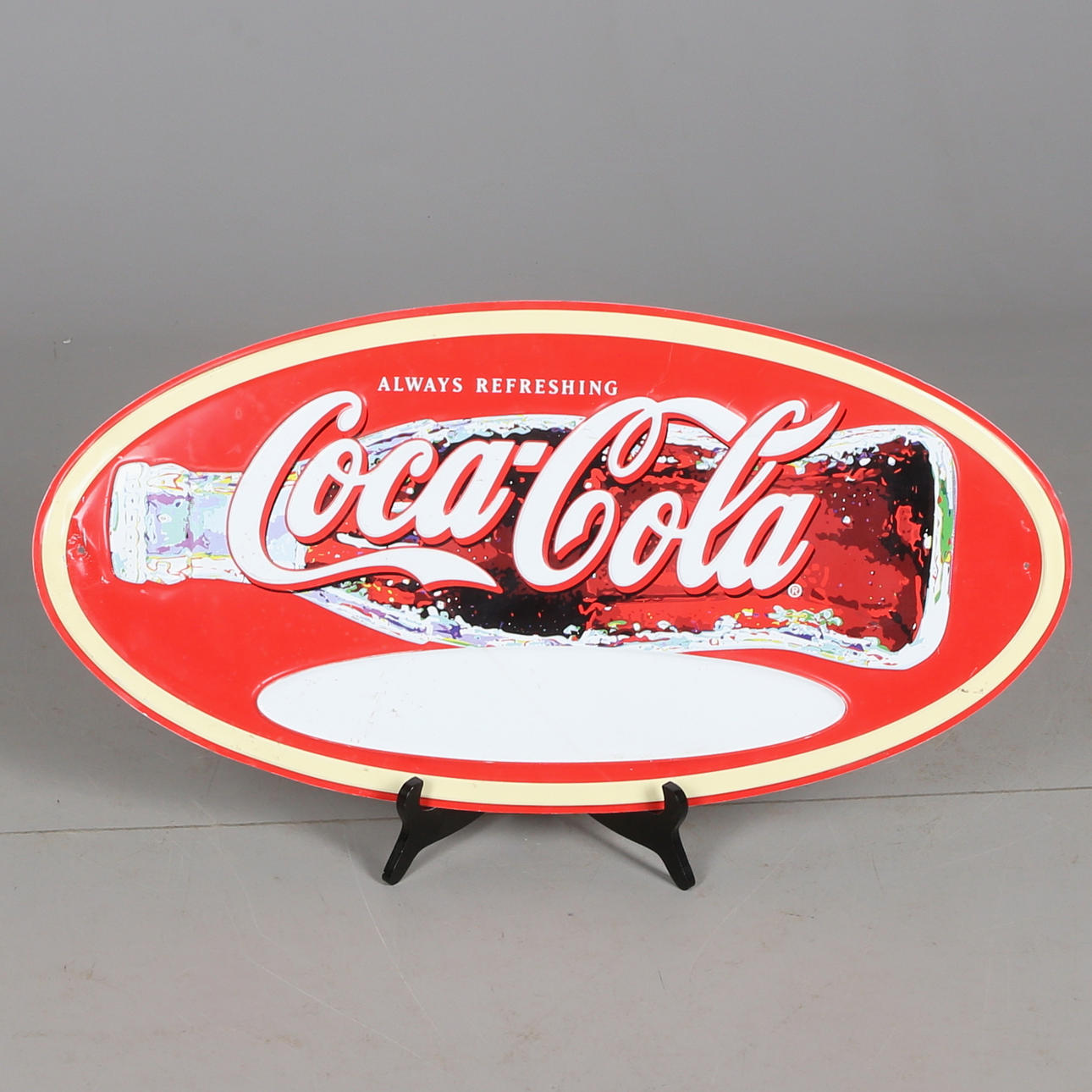REKLAMSKYLT, Coca Cola, aluminium, 1900-talets andra hälft.