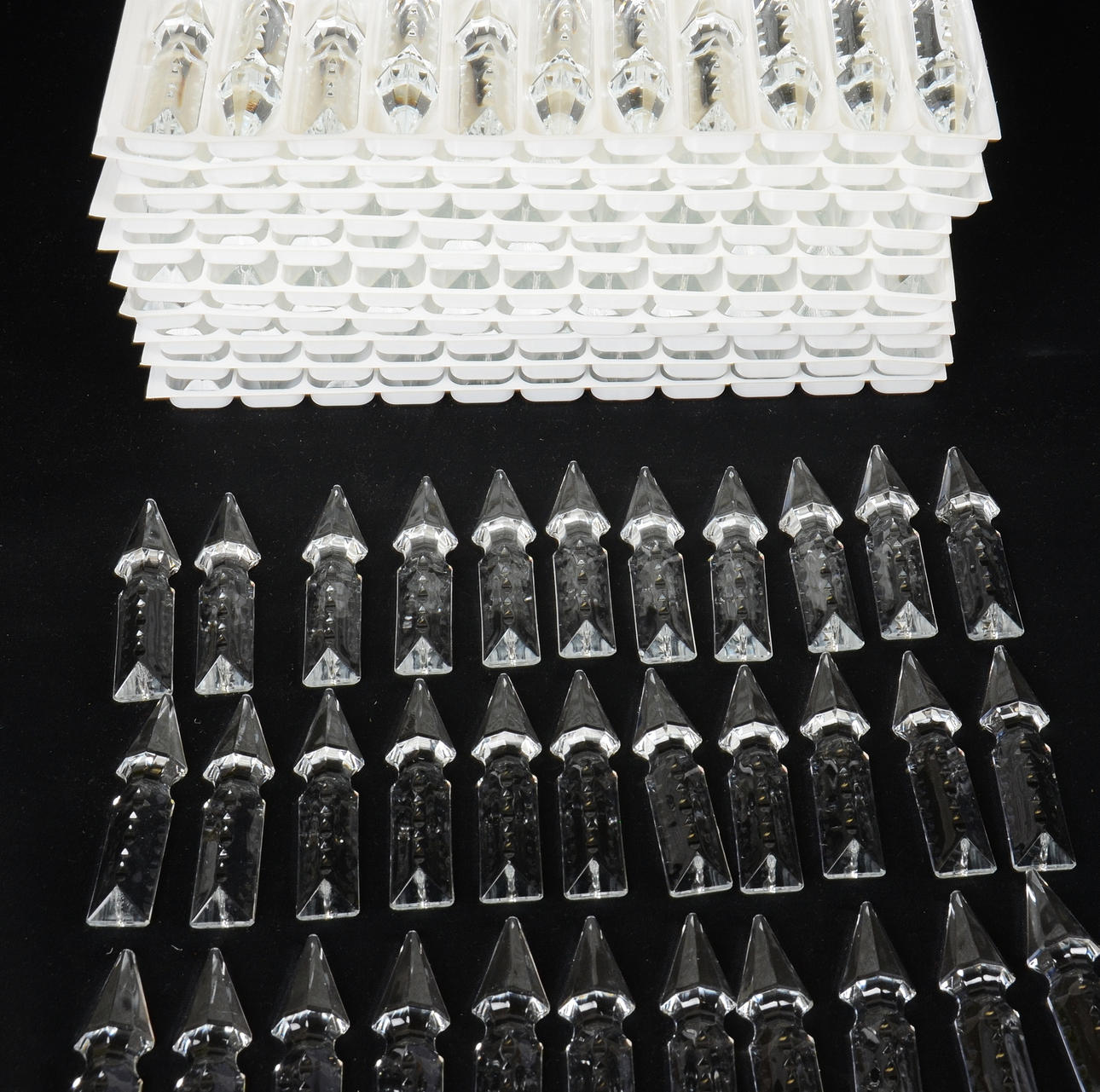 FOTOGENPRISMOR, 1 låda, 363 stycken.