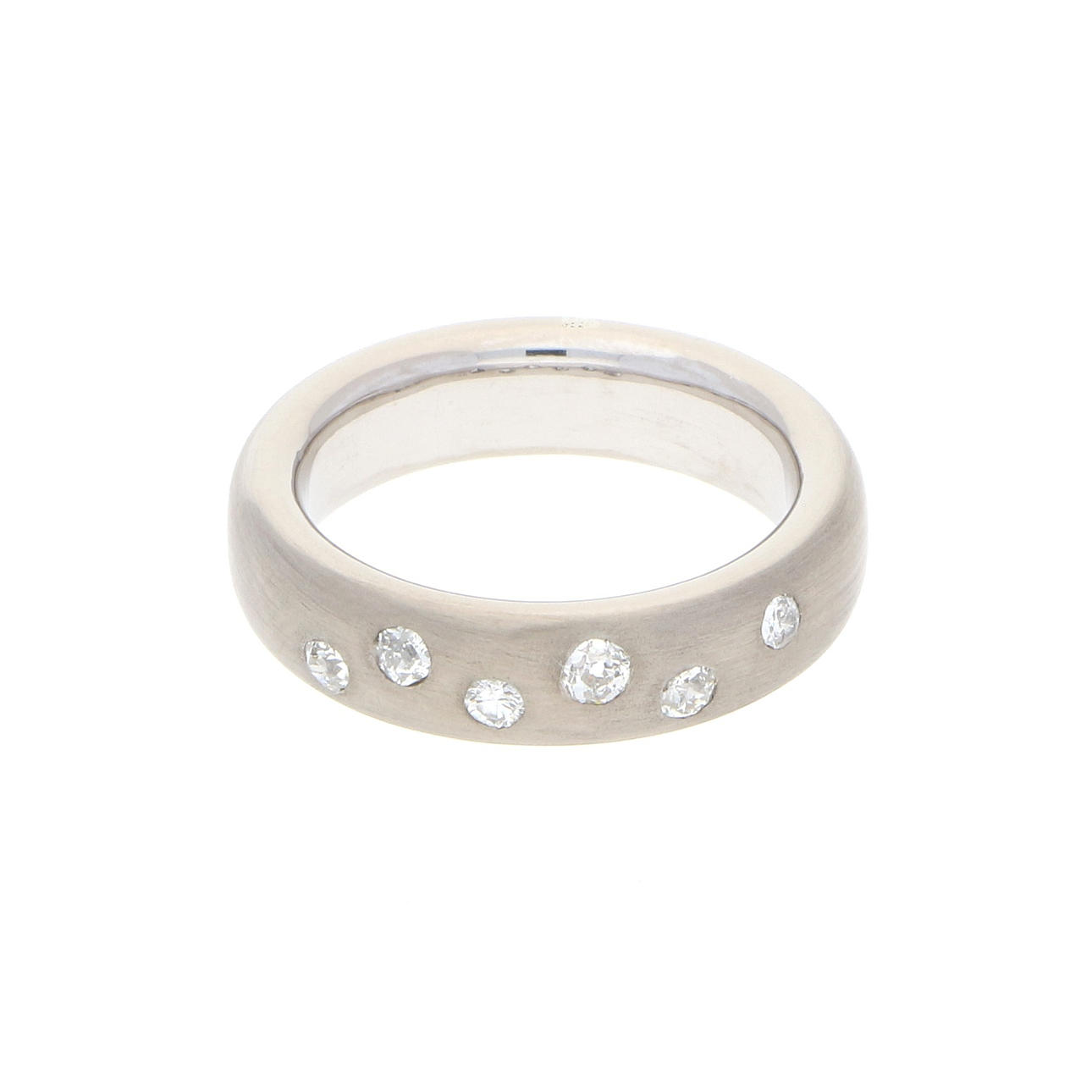 DIAMANTRING vitguld 750/-.