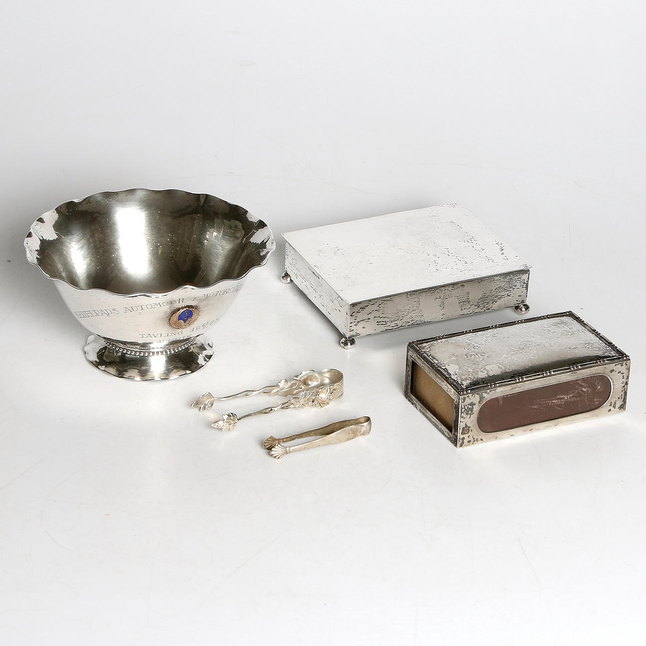 TÄNDSTICKSASKHÅLLARE, SKÅL, SKRIN och TÄNGER, 5 delar, silver. Bruttovikt 740 gram.