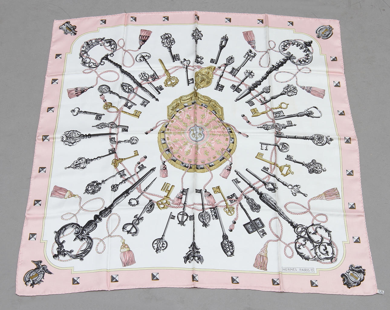 SCARF, Hermès "Les Clefs".