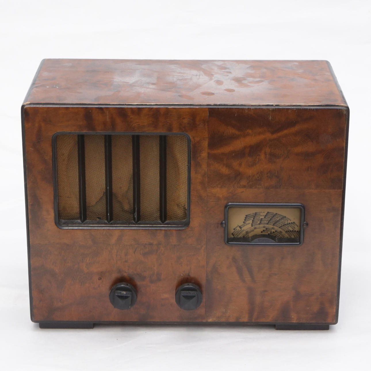 RADIO, ALREDEDOR DE 1940.