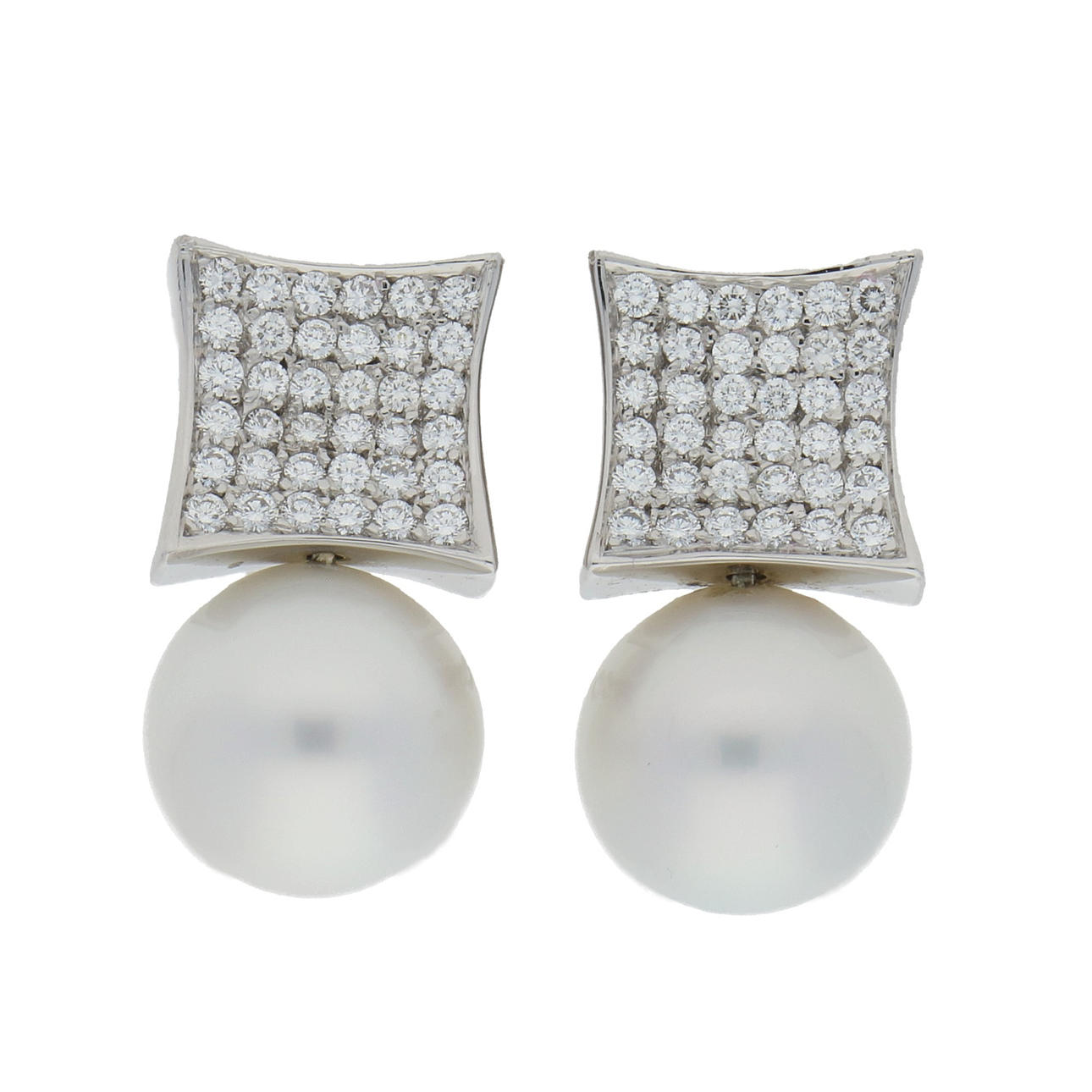 PAR SOUTH SEA PEARL STUD ÖRHÄNGEN vitguld 750/-.