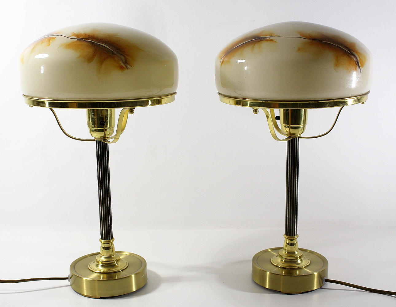 STRINDBERGSLAMPA, paret, glas och mässing, märkt EWÅ,1900 talets senare hälft.