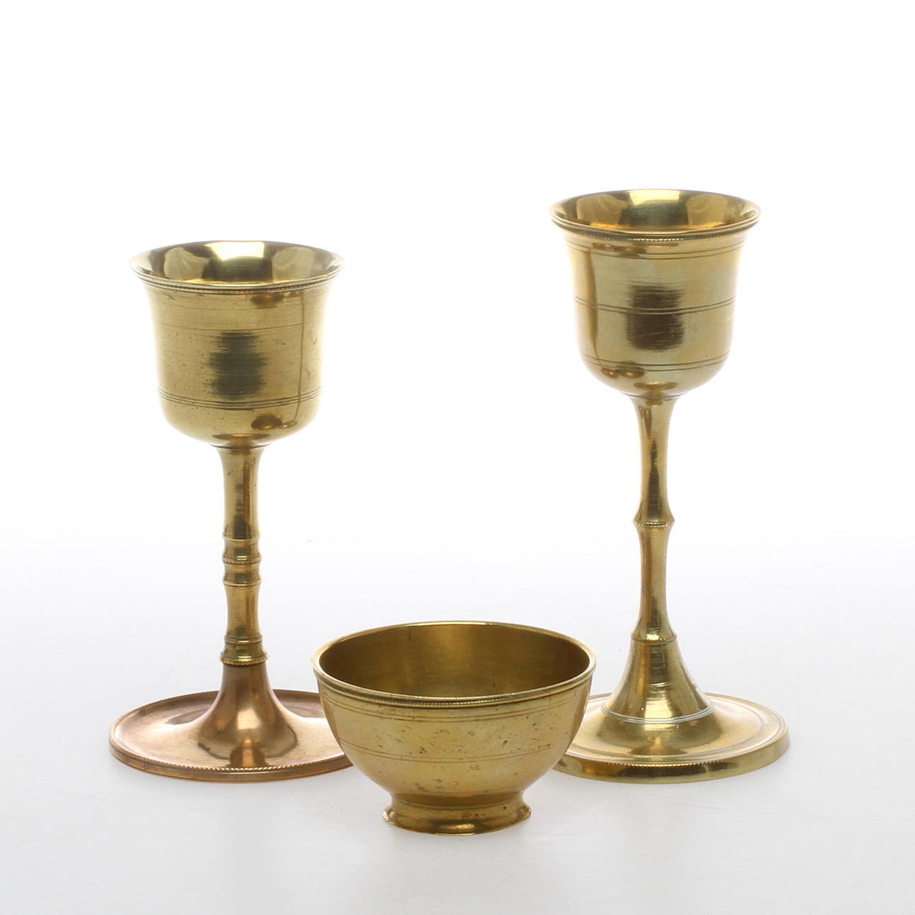 SUPKALKAR, 2 st, SUPKOPP, mässing, möjligen Skultuna, 1800-talets första hälft.