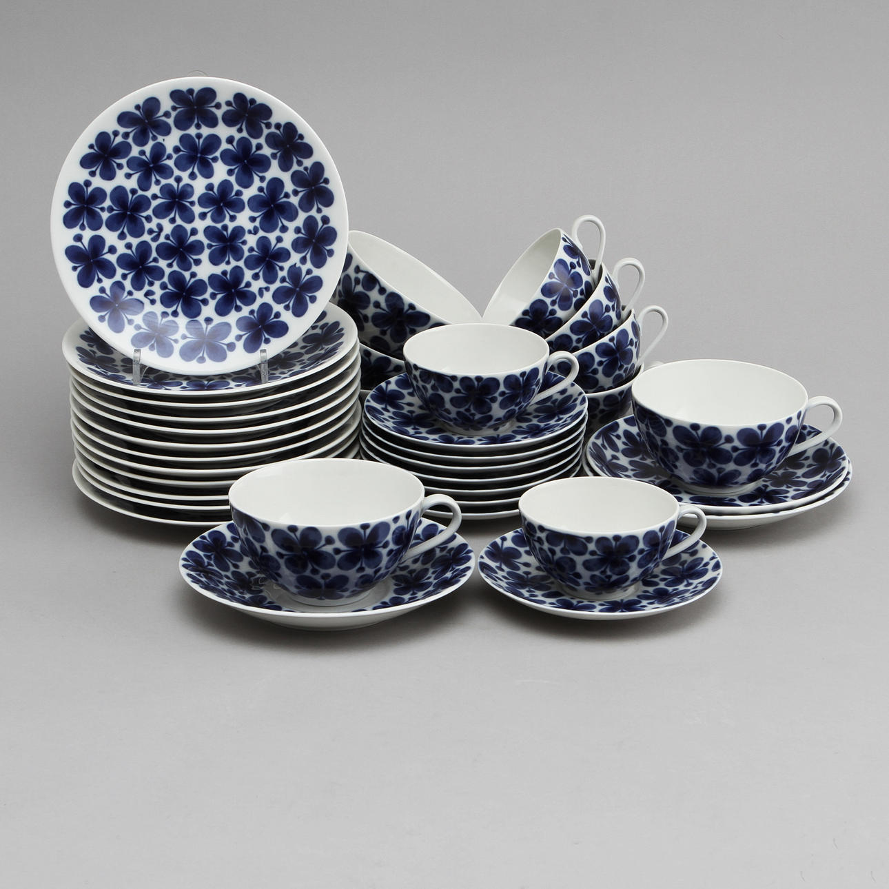 KAFFESERVIS, 23 delar, porslin, "Mon Amie", Rörstrand.