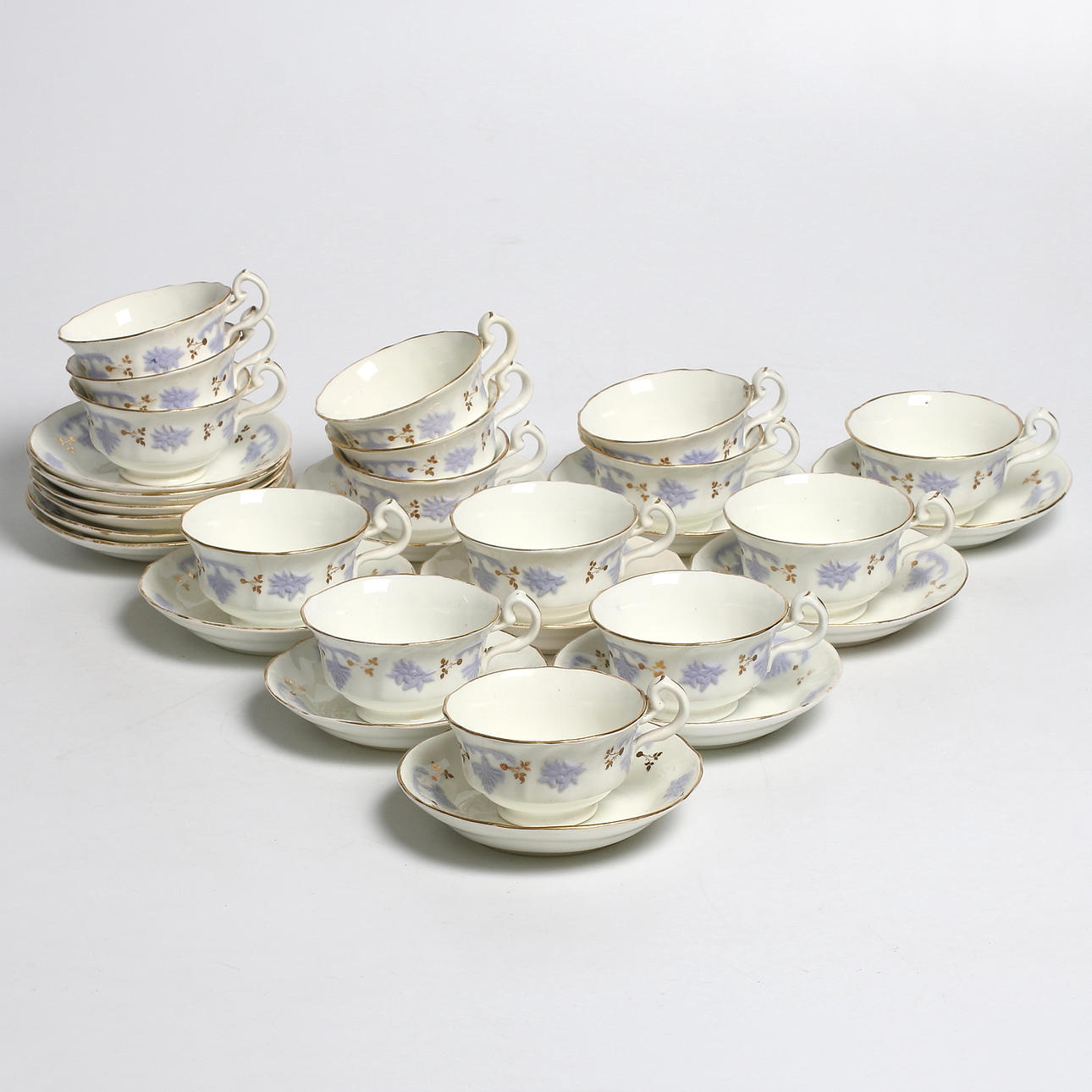 TE/KAFFEKOPPAR med FAT, 30 delar, flintgods, England. 1800-tal.