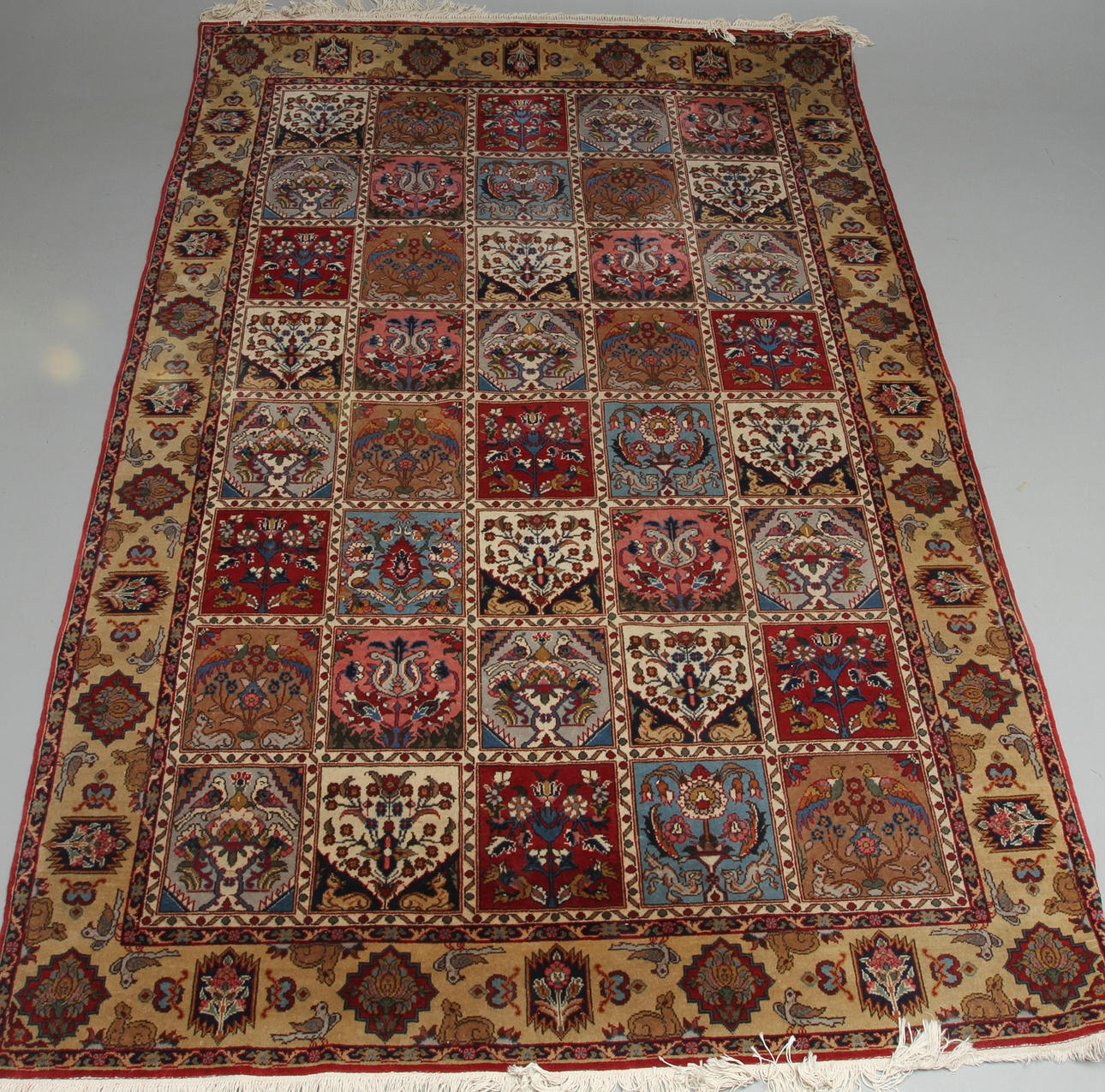 MATTA, orientalisk, ca 306 x 204 cm.