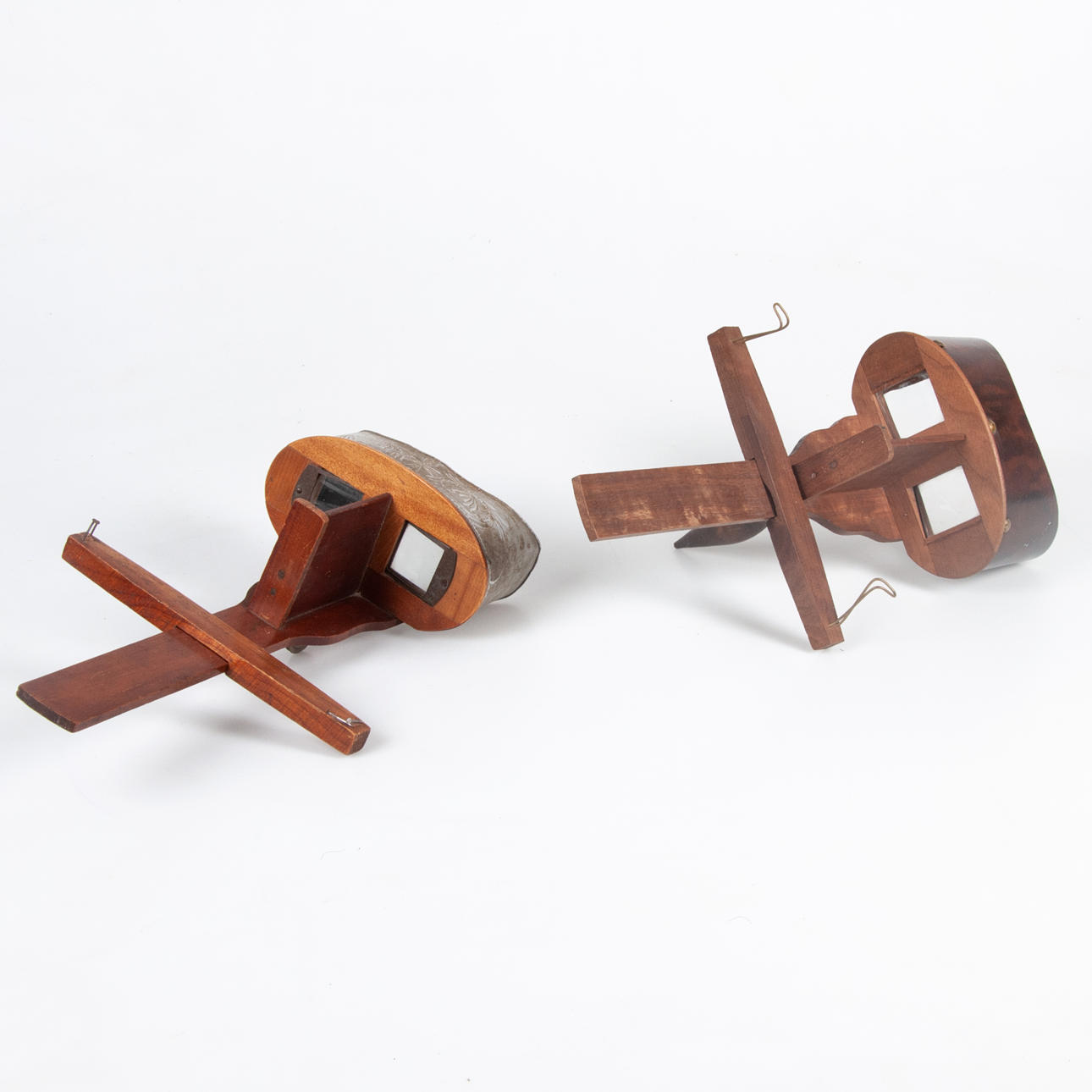 STEREOSCOPES, 2 pcs, wood/glass/brass.
