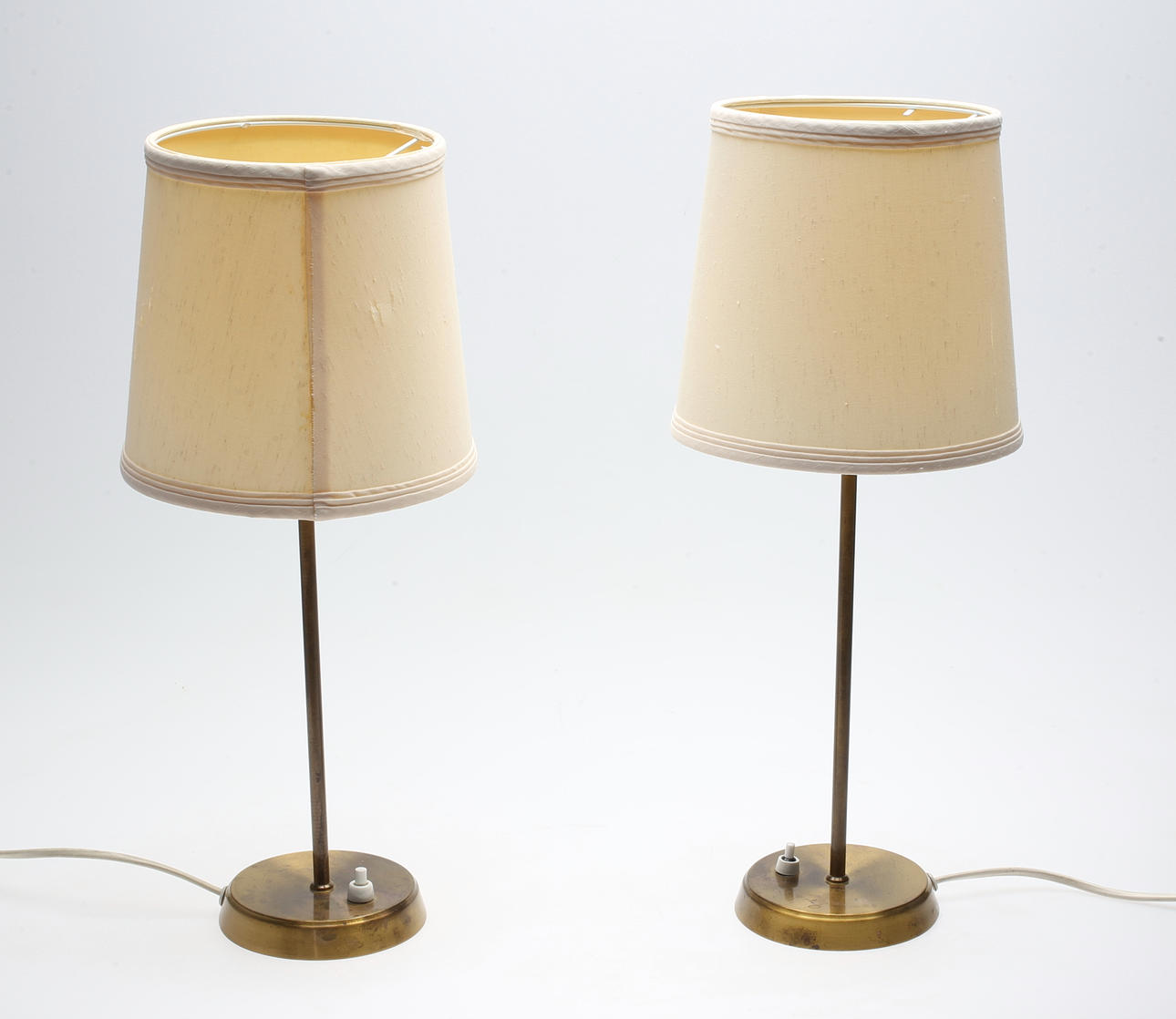 BORDSLAMPOR, 1 par, mässing, Falkenbergs belysning, 1900-talets mitt.