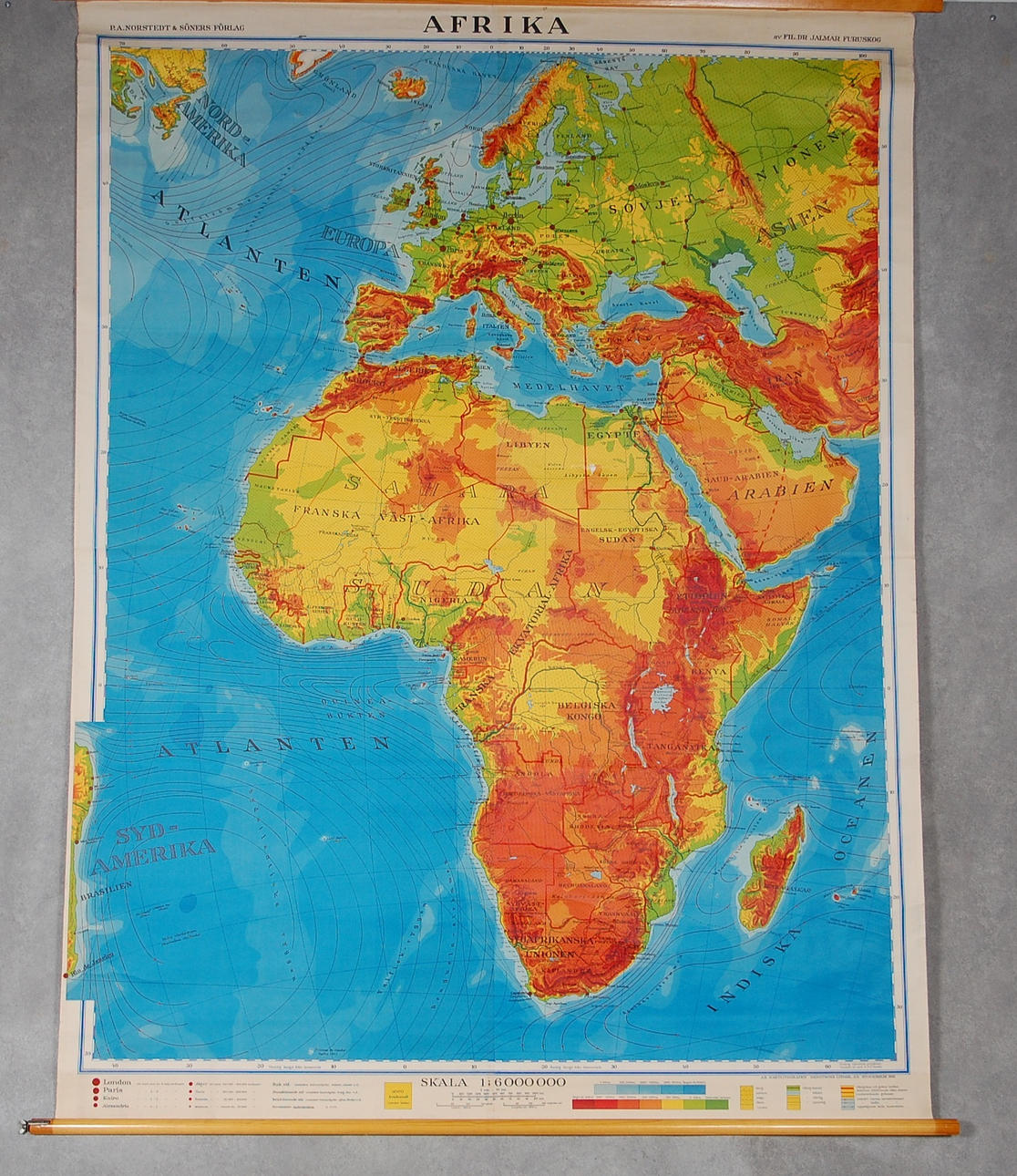 SKOLKARTA, Afrika, Bengtsons litografiska Stockholm 1948, 230 x 175 cm.