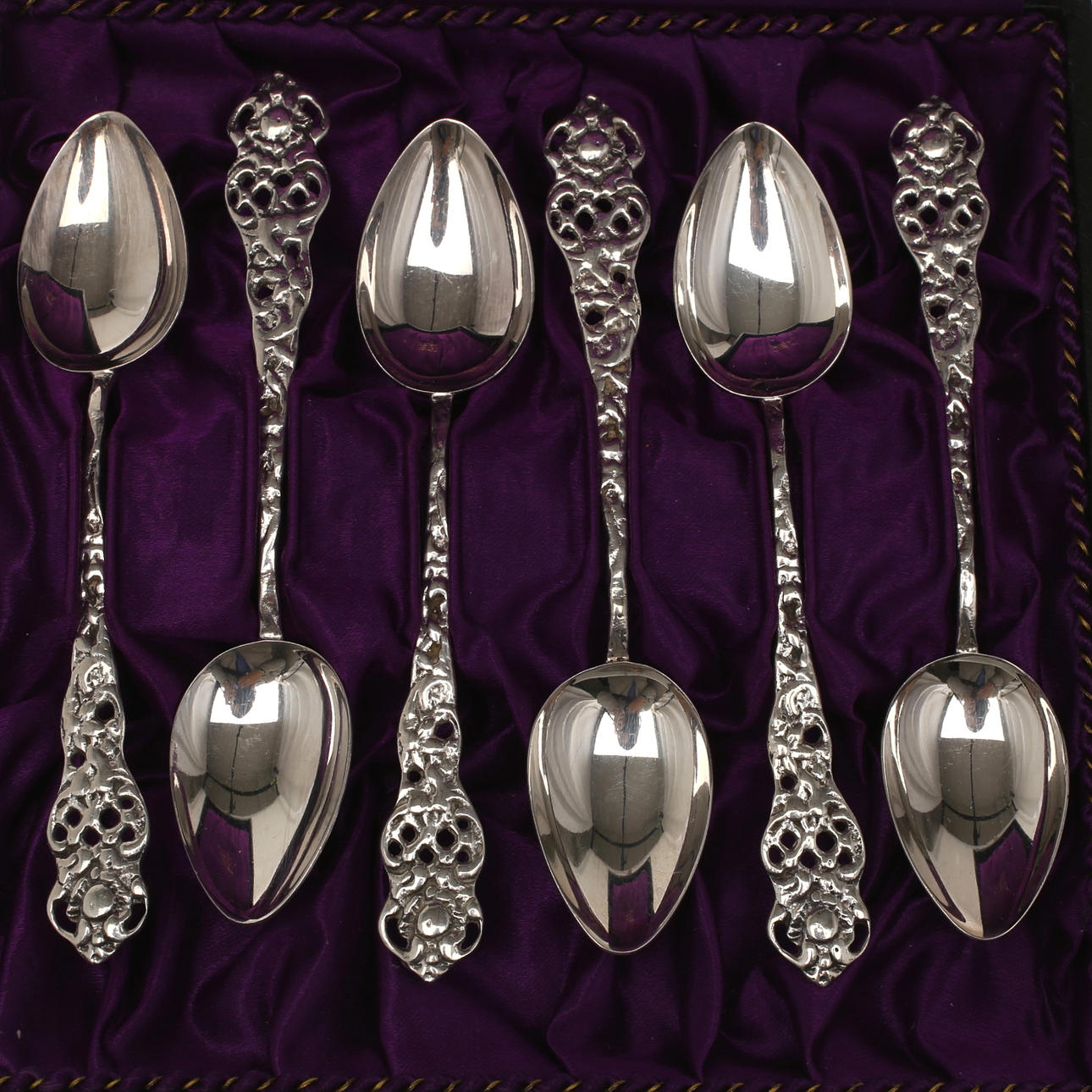 SILVERSKEDAR 6 stycken vikt ca.58.1 gram.