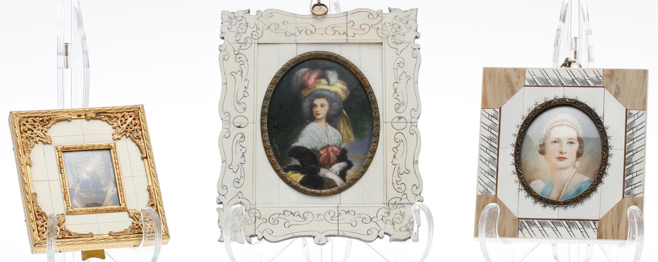 MINIATYRER, 3 st, handkolorerade tryck, sign.