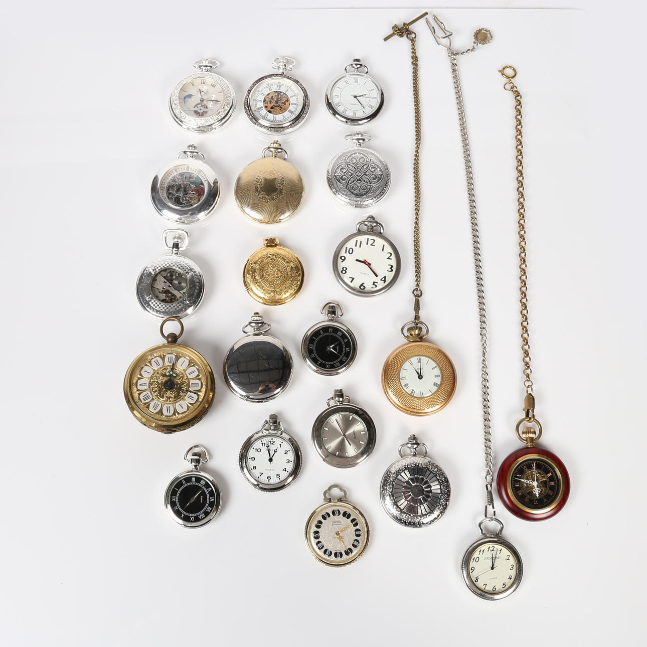 EINE SAMMLUNG VON TASCHENUHREN (20).
