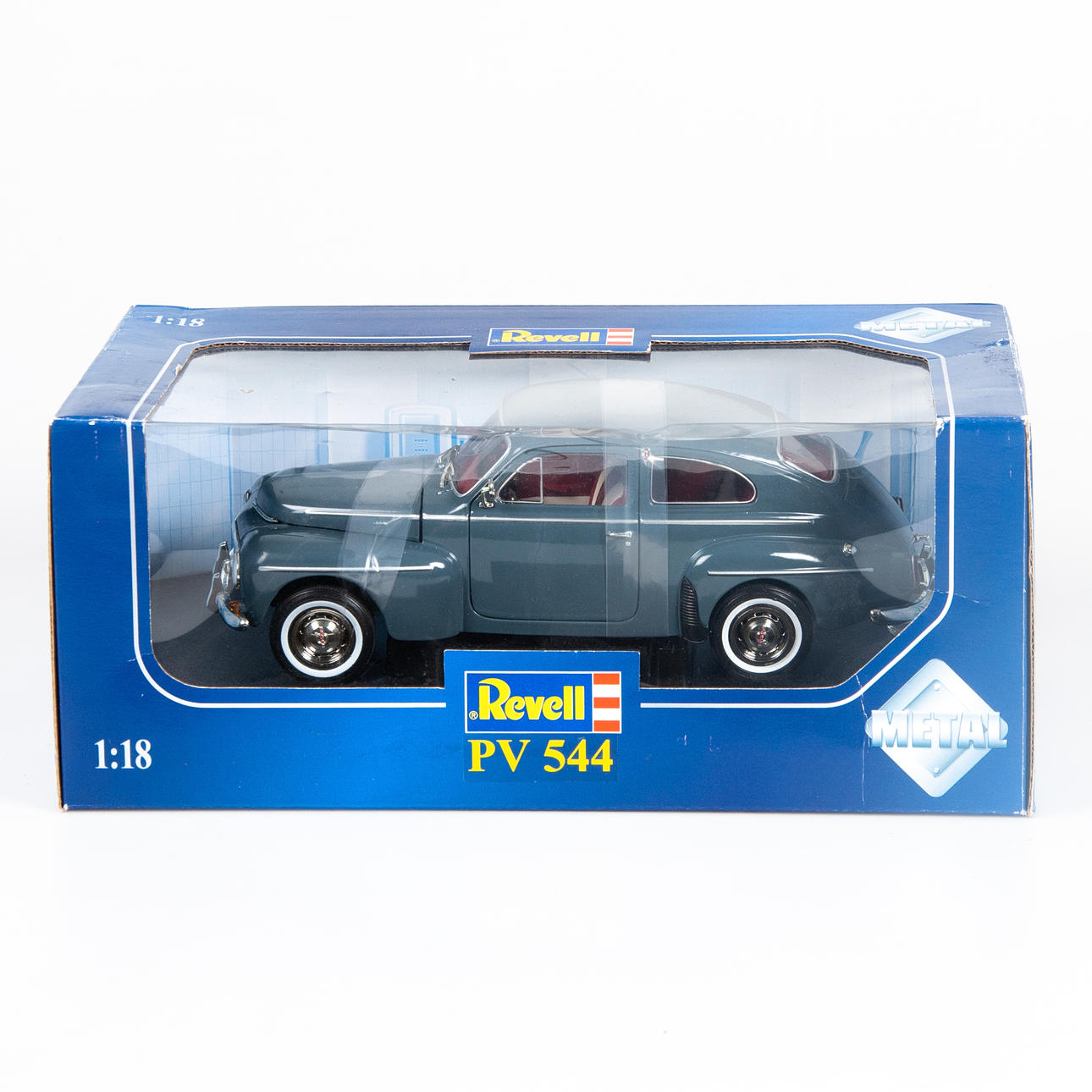 MODEL CAR. Volvo PV 544, Revell. Toys - Toys - Auctionet