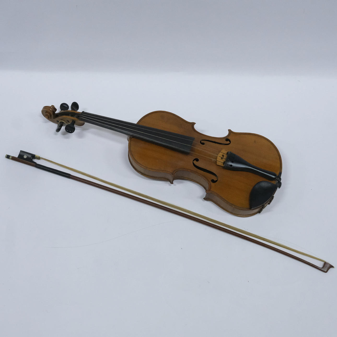 VIOLIN WITH STRING, LABELED NACH OLE BULL.