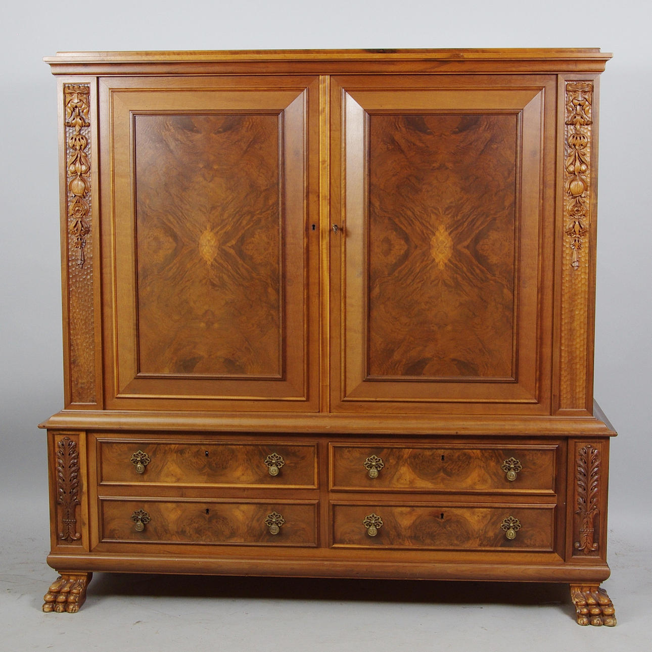 MATSALSSKÅP, ek, chippendalestil.