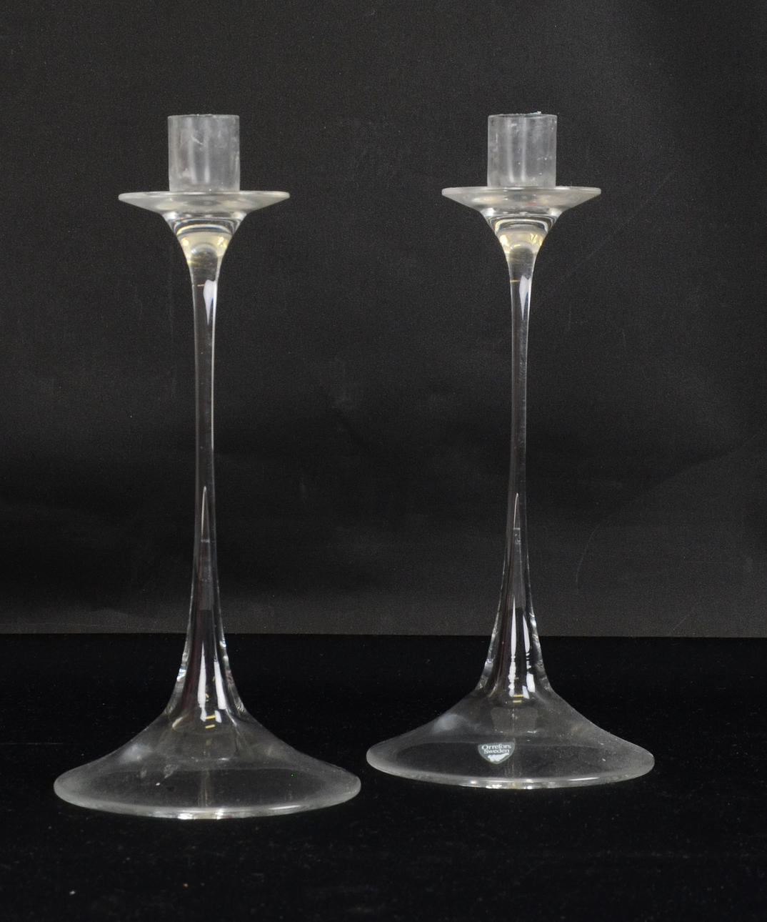 LJUSSTAKAR, ett par, glas, Nils Landberg, Orrefors.