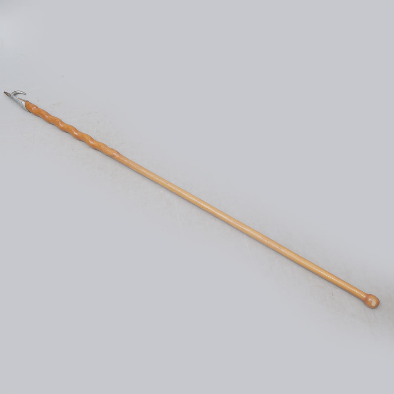 BÅTSHAKE, metall/trä.