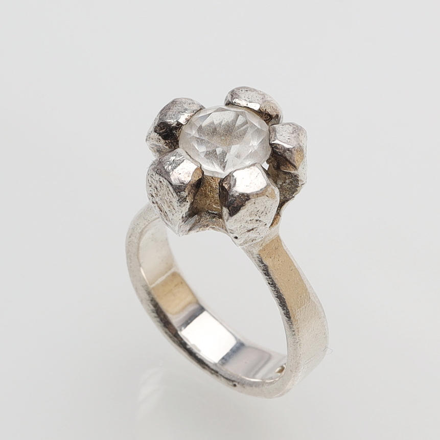 SANDBERG RING, med sten, sterling silver.